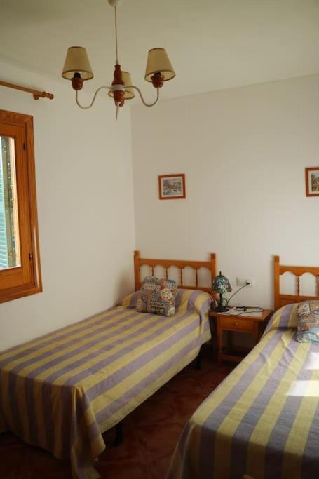 Spectacular Villa With Swimmingpool In Cala Blanca Κάλα Μπλάνκα Εξωτερικό φωτογραφία